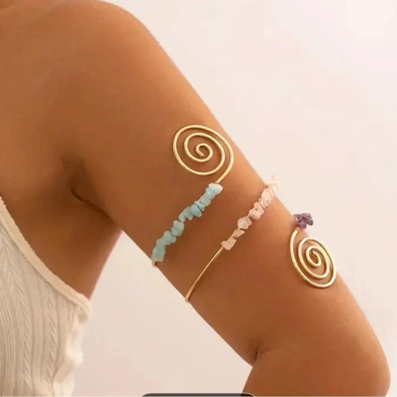 Multi layer open arm bracelets, exaggerated irregular crushed - Picture 4 of 5